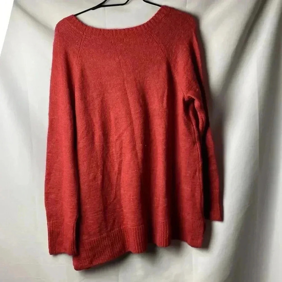 LAUREN CONRAD WO SIZE XL PETITE  SOFT ROSE RED METALLIC THREAD SWEATER PENGUIN - Picture 11 of 12